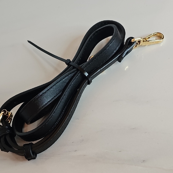 Steve Madden Black Faux Leather Strap with Gold Hardware - Picture 7 of 8